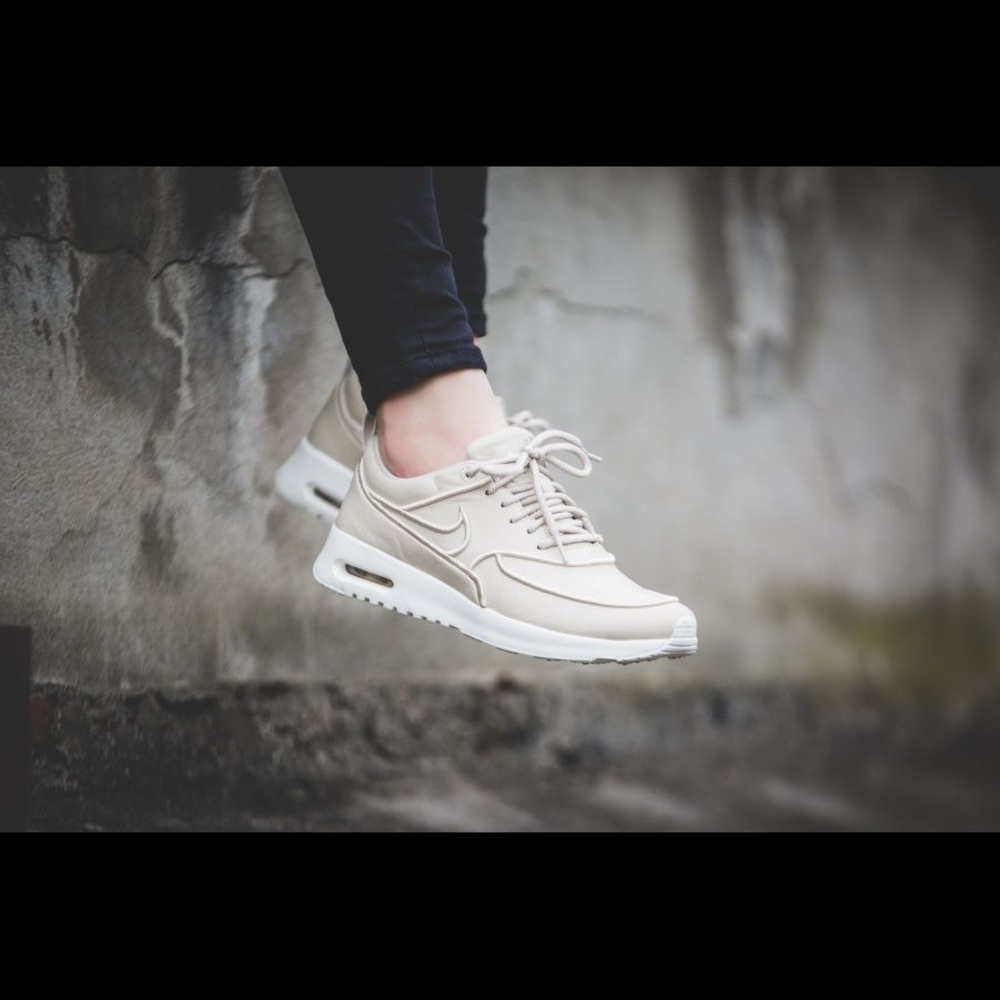 Nike air max Thea ultra 7.5 oatmeal leather shoes